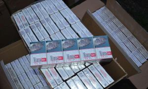 Peste 35.000 de pachete cu ţigări confiscate în urma unei percheziţii în Sighetu Marmaţiei